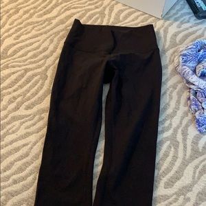lulu cropped leggings